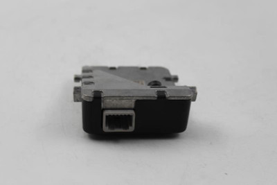 TUNDRA    2019 Camera/Projector 3463 8646C-0C010 high resolution2