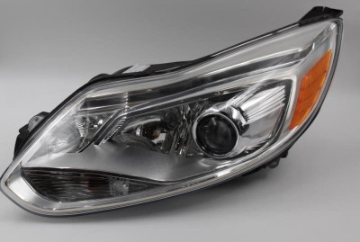 Left Driver Side Headlight XENON HID EV Electric 2012-2018 FORD FOCUS OEM #3340 CM58-13D155-AG high resolution2