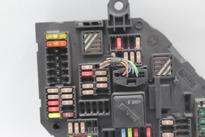 11 (2011) BMW 75I 528I 650I REAR ENGINE FUSE RELAY BOX OEM 9234423-01 high resolution2