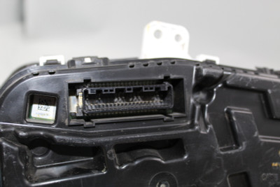 16 17 HYUNDAI SONATA INSTRUMENT CLUSTER GAUGE SPEEDOMETER 94001-C2201 OEM high resolution2 16 17 HYUNDAI SONATA INSTRUMENT CLUSTER GAUGE SPEEDOMETER 94001-C2201 OEM high resolution2