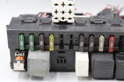 06 07 08 09 (2006-2009) MERCEDES C209 W209 W203 FUSE SAM RELAY BOX OEM 5DK008486-13 high resolution2