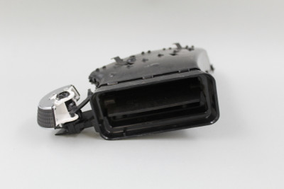 13 14 15 16 17 18 FORD ESCAPE LEFT DRIVER SIDE DASH AIR VENT OEM 430300001302 high resolution2 13 14 15 16 17 18 FORD ESCAPE LEFT DRIVER SIDE DASH AIR VENT OEM 430300001302 high resolution2