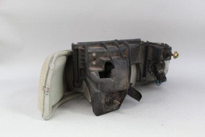 2000-2006 CHEVROLET TAHOE SILVERADO FRONT LEFT HEADLIGHT HEAD LIGHT LAMP OEM high resolution2 2000-2006 CHEVROLET TAHOE SILVERADO FRONT LEFT HEADLIGHT HEAD LIGHT LAMP OEM high resolution2