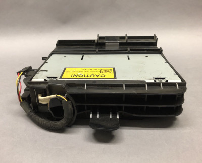 06 2007 2008 2009 2010 2011 Mercedes SLK 280 350 6 Disc CD Changer A2118706189 high resolution2