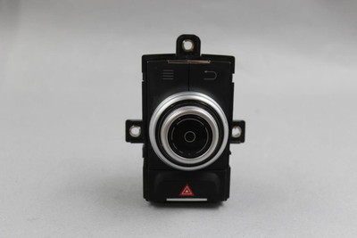 Audio Equipment Radio Fits 2017 MASERATI LEVANTE OEM #40675 6700887463 high resolution2