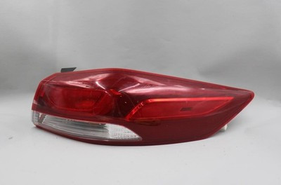 Right Passenger Tail Light Quarter Mounted Fits 17-18 HYUNDAI ELANTRA OEM #41377 92402F2020