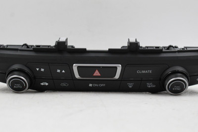 Temperature Control Fits 2018-2021 HONDA CLARITY OEM #35139 79610-TRV-A411-M1 high resolution2