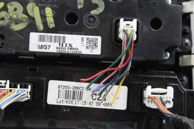 Temperature Control Coupe Manual Temperature Control Fits 13-16 GENESIS 42169 972502MMC0