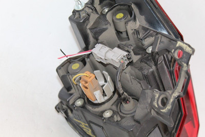 Right Passenger Tail Light Fits 2021 LEXUS UX200 OEM #42329 81551-76313