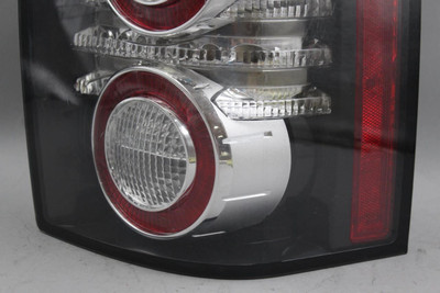 Passenger Tail Light Black Housing Fits 2012 RANGE ROVER OEM #44747 LR028514