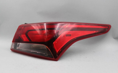 Passenger Tail Light Incandescent Fits 18-22 ACCENT 35366 92402J0010 high resolution2