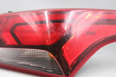 Passenger Tail Light Incandescent Fits 18-22 ACCENT 35366 92402J0010 high resolution2