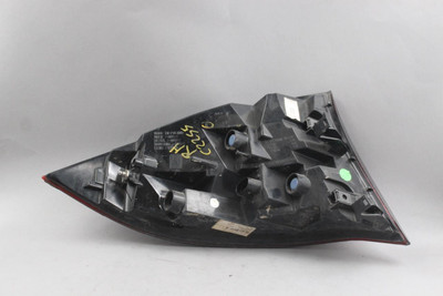 Right Passenger Tail Light Quarter Mounted Fits 11-14 PORSCHE CAYENNE OEM #44852 95863109620