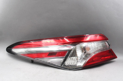 Driver Tail Light Quarter Panel Mounted Fits 2018-2024 TOYOTA CAMRY 45010 8156006A20, 8156133670, 8156006720, 8156133670