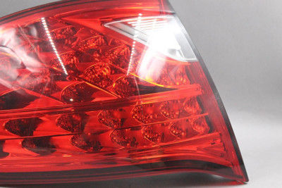 Driver Tail Light Quarter Panel Mounted Fits 2011-2014 PORSCHE CAYENNE #44915 95863109520