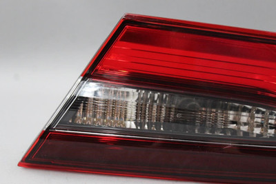 Right Passenger Tail Light Decklid Mounted Incandescent 18-24 TOYOTA CAMRY 45495 8158006880, 8158133210, 8158106620, 8158133210