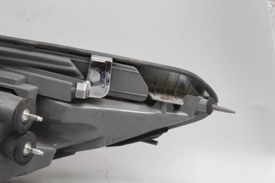 Left Driver Tail Light Quarter Panel Mounted LED Fits 2016-17 KIA K900 OEM 34137 92401-315 high resolution2