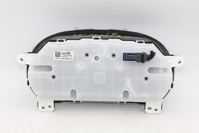 Speedometer MPH 73K Miles US Market Fits 2018 CHEVROLET TRAVERSE OEM #38077 84399459 high resolution2