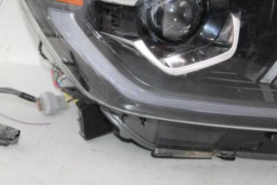 Right Passenger Headlight Fits 2018 TOYOTA TUNDRA OEM #31844 YAATDR2045AH