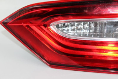 Right Passenger Tail Light Decklid Mounted Incandescent 18-19 TOYOTA CAMRY 31993 8158106620 high resolution2