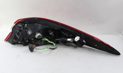 Left Driver Tail Light Quarter Mounted Clear Lens 2018-19 TOYOTA CAMRY OEM 32674 8156006720N high resolution2