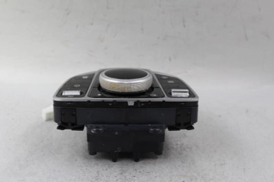 Audio Equipment Radio Fits 2018 MERCEDES GLA250 OEM #33104 A2059006115 high resolution2