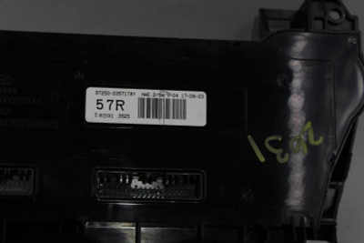 Temperature Control US Market Fits 2016-2018 HYUNDAI TUCSON OEM #30655 97250-D3571TRY high resolution2