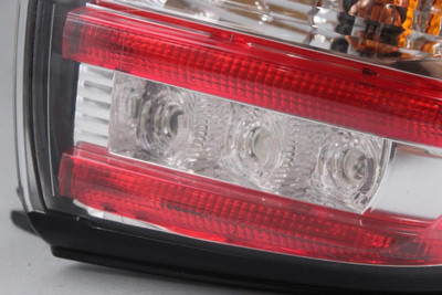 Right Passenger Tail Light Quarter Mounted 2016-2018 NISSAN MURANO OEM OEM 46102 265505AA0B