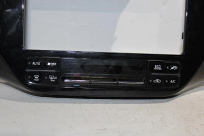 Temperature Control Prius Fits 2016-2019 TOYOTA PRIUS OEM #27300 82223-47010 high resolution2