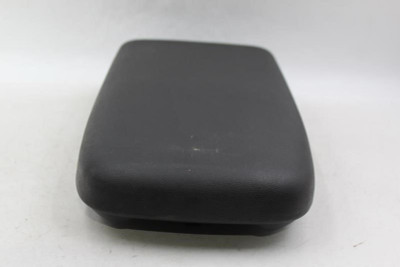 Black Console Front Floor Fits 2018-2019 CHEVROLET EQUINOX OEM #25533 84615721 high resolution2