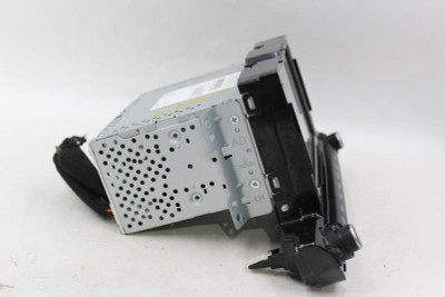 Audio Equipment Radio Receiver Sedan Fits 2017-2018 HYUNDAI ELANTRA OEM #25567 96160-F2101UAT high resolution2