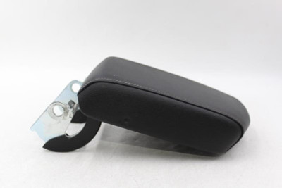 2021-2023 VOLKSWAGEN TAOS CENTER CONSOLE ARMREST ARM REST LID COVER OEM #25592 high resolution2