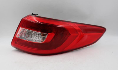Right Passenger Tail Light Quarter Panel Mounted 15-17 HYUNDAI SONATA OEM #25078 92402-C2000 high resolution2