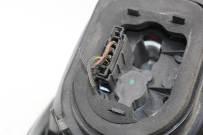 Left Driver Tail Light Outer Quarter Panel 2009-2011 VOLKSWAGEN TIGUAN OEM 22417 5N0945095G high resolution2