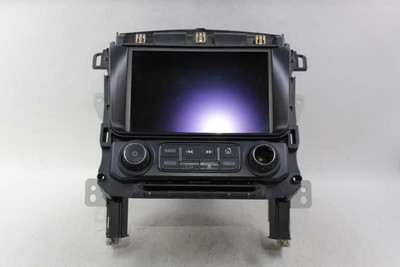 Audio Equipment Radio Control Panel With Screen 2017-2020 SUBURBAN 1500 #29996 84199194 high resolution2