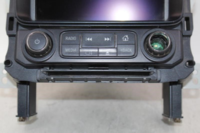 Audio Equipment Radio Control Panel With Screen 2017-2020 SUBURBAN 1500 #29996 84199194 high resolution2