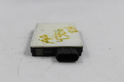 2017-2020 CHRYSLER PACIFICA BLIND SPOT RADAR MODULE SENSOR OEM #21162 68306454AB high resolution2