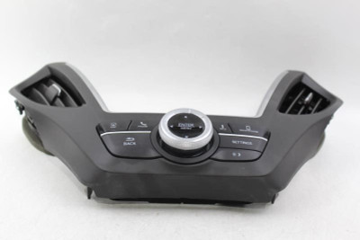Audio Equipment Radio Controller Below AC Controls 2018-2020 ACURA MDX OEM 21592 7725ATYRA100 high resolution2