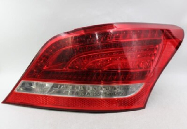Right Passenger Tail Light Fits 2011-2013 HYUNDAI EQUUS OEM #22795
