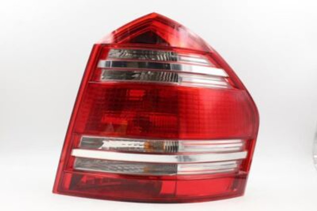 Right Passenger Tail Light 164 Type Upper Fits 2007-09 MERCEDES GL450 OEM #18625