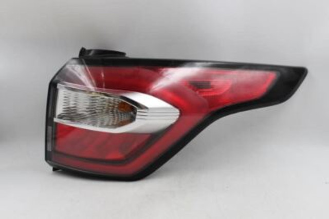 Right Passenger Tail Light Quarter Panel Mounted 2017-18 FORD ESCAPE OEM #20486