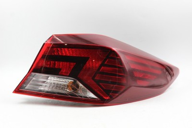 Right Passenger Tail Light Quarter Mounted Fits 19-20 HYUNDAI ELANTRA OEM #36973