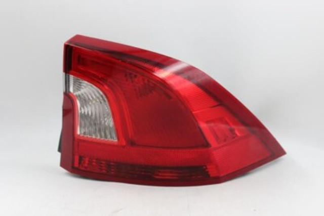 Right Passenger Tail Light Quarter Panel Mounted 2014-2018 VOLVO S60 OEM #15197 30796268