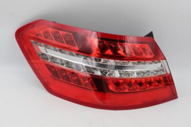 Left Driver Tail Light 212 Type Sedan E300 Fits 10-13 MERCEDES E-CLASS 11345 A2128203364