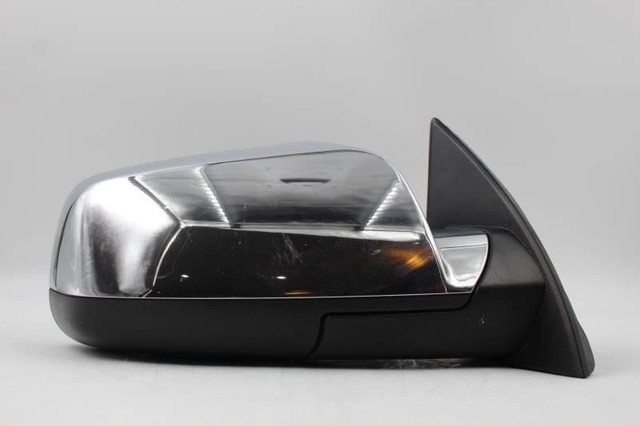 Right Passenger Side Chrome Door Mirror Power 2010-2011 GMC TERRAIN OEM #11744 20858722 high resolution2