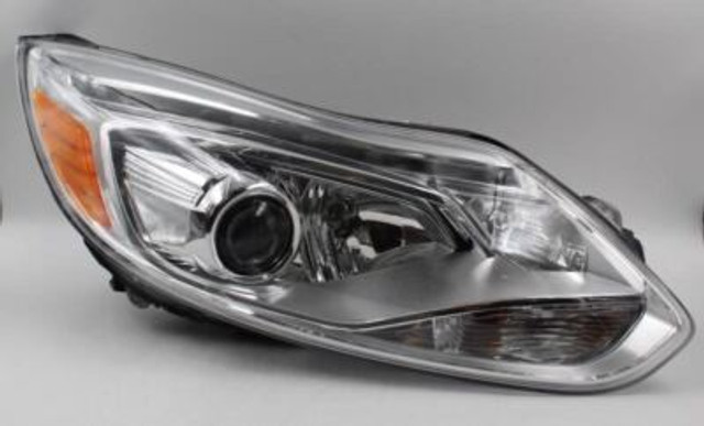 Right Passenger Headlight HID EV Electric Vehicle 2012-2018 FORD FOCUS OEM #7425 CM58-13D154-AH
