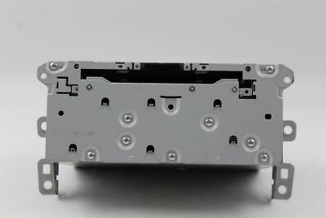 Audio Equipment Radio AM-FM-CD-Receiver Console 2017-2019 INFINITI Q60 OEM #8922 283304HB1C