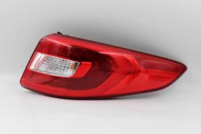 Right Passenger Tail Light Quarter Panel Mounted 15-17 HYUNDAI SONATA OEM #3980