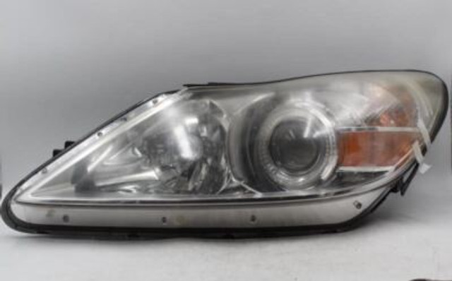 Left Driver Headlight Sedan Halogen 2009-2011 HYUNDAI GENESIS OEM #9447