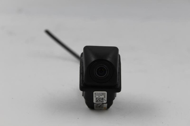 Camera/Projector Camera Rear Fits 10-17 BMW 535i GT 4142 66539240351-01 high resolution2